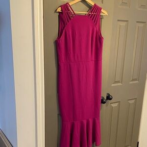 Chic Fuchsia Sleeveless sheath dress with ruffle hem